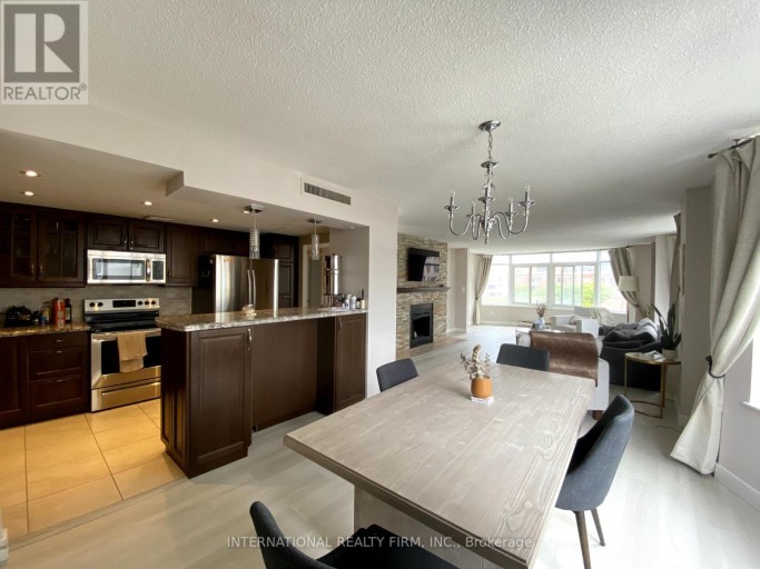 605 - 135 GEORGE STREET S, Toronto (Moss Park), Ontario, M5A4E8