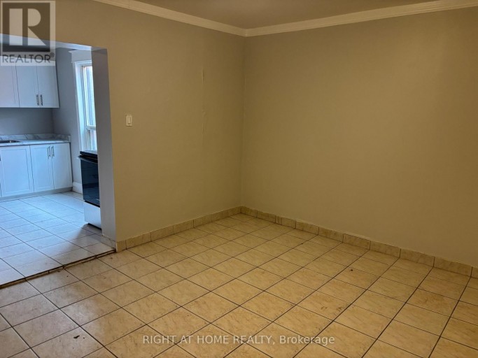 UPPER B - 507 OAKWOOD AVENUE, Toronto (Oakwood Village), Ontario, M6E2W9