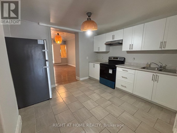 UPPER - 505 OAKWOOD AVENUE, Toronto (Oakwood Village), Ontario, M6E2W9