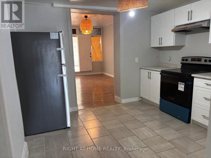UPPER - 505 OAKWOOD AVENUE, Toronto (Oakwood Village), Ontario, M6E2W9