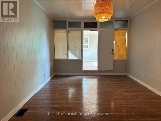 UPPER - 505 OAKWOOD AVENUE, Toronto (Oakwood Village), Ontario, M6E2W9