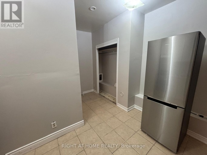 MAIN - 505 OAKWOOD AVENUE, Toronto (Oakwood Village), Ontario, M6E2W9