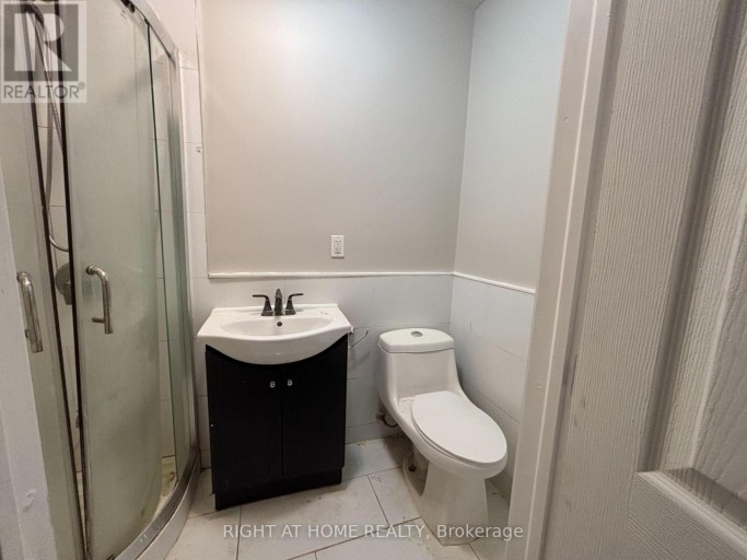 UPPER A - 507 OAKWOOD AVENUE, Toronto (Oakwood Village), Ontario, M6E2W9