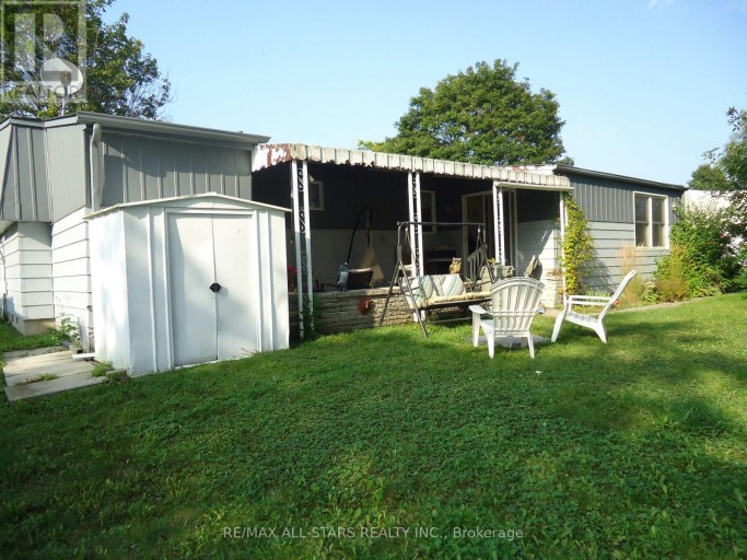 17 PINERIDGE COURT, Clarington (Newcastle), Ontario, L1B1B9