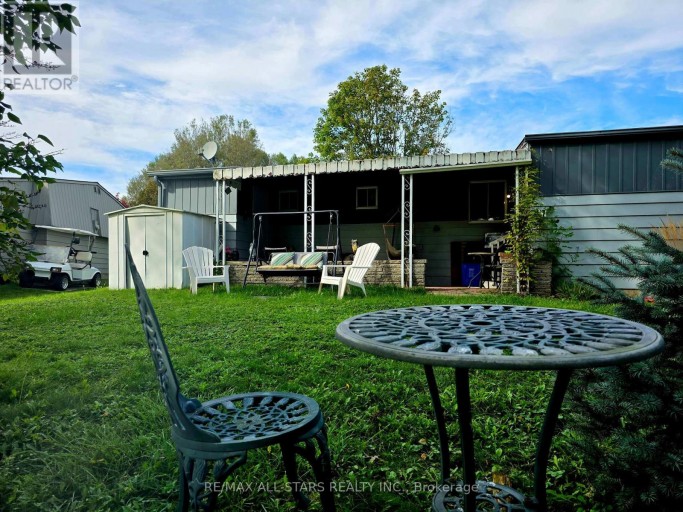 17 PINERIDGE COURT, Clarington (Newcastle), Ontario, L1B1B9