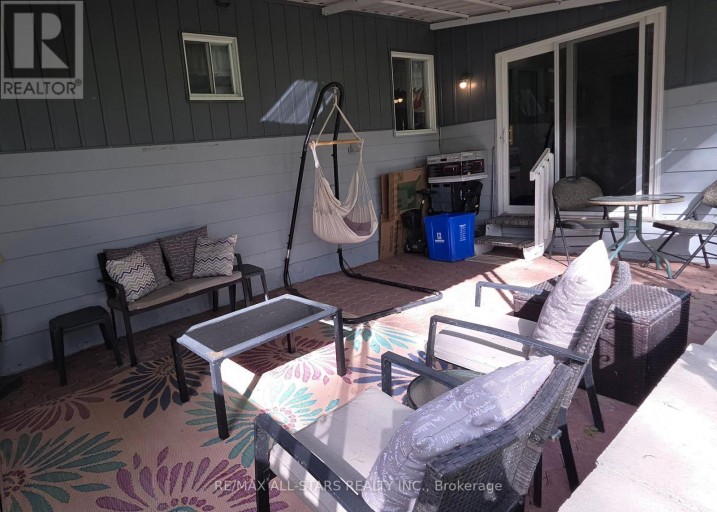 17 PINERIDGE COURT, Clarington (Newcastle), Ontario, L1B1B9