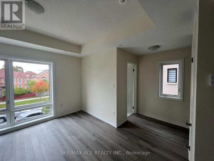 23 - 245 MCLEVIN AVENUE, Toronto (Malvern), Ontario, M1B0E8