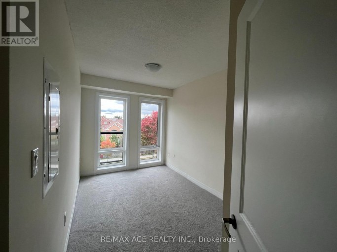 23 - 245 MCLEVIN AVENUE, Toronto (Malvern), Ontario, M1B0E8