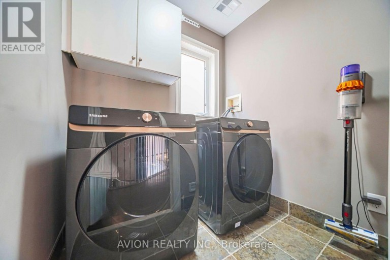46 ROGERS TRAIL, Bradford West Gwillimbury (Bradford), Ontario, L3Z0G5