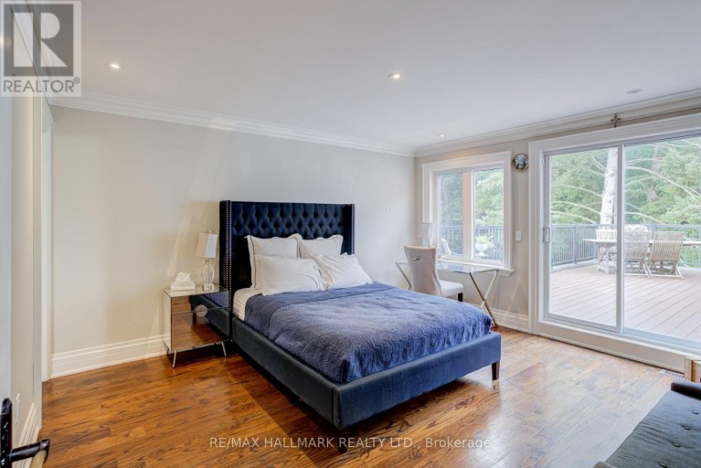 111 WOODHAVEN PARK DRIVE, Oakville (SW Southwest), Ontario, L6L4K4