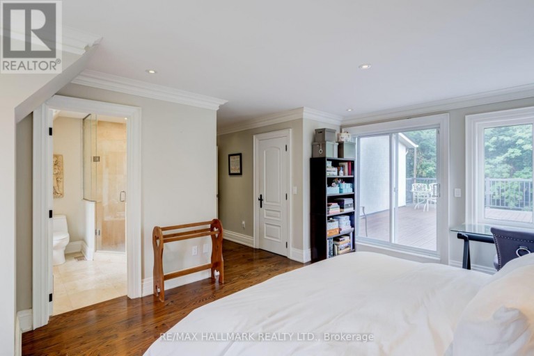 111 WOODHAVEN PARK DRIVE, Oakville (SW Southwest), Ontario, L6L4K4
