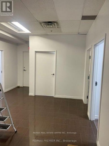 105 - 165 DUNDAS STREET W, Mississauga (Cooksville), Ontario, L5B2L6