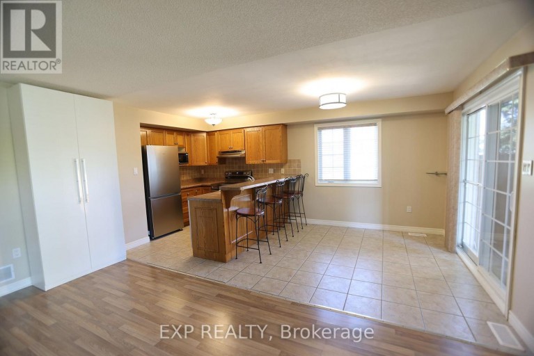9 - 2 HARBOUR DRIVE, Hamilton (Lakeshore), Ontario, L8E6B1