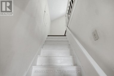43 PARK ROAD S Oshawa (O'Neill) Ontario photo 38