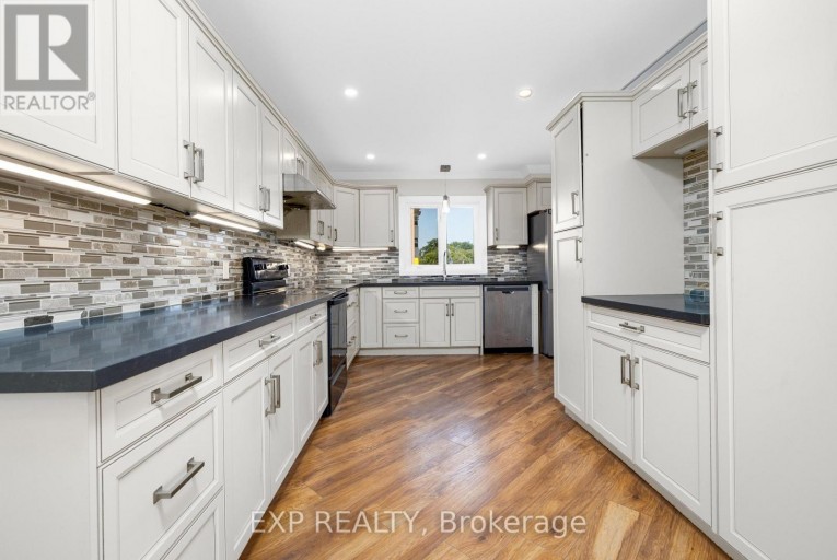 41 HODGINS AVENUE, Georgina (Keswick South), Ontario, L4P3N1