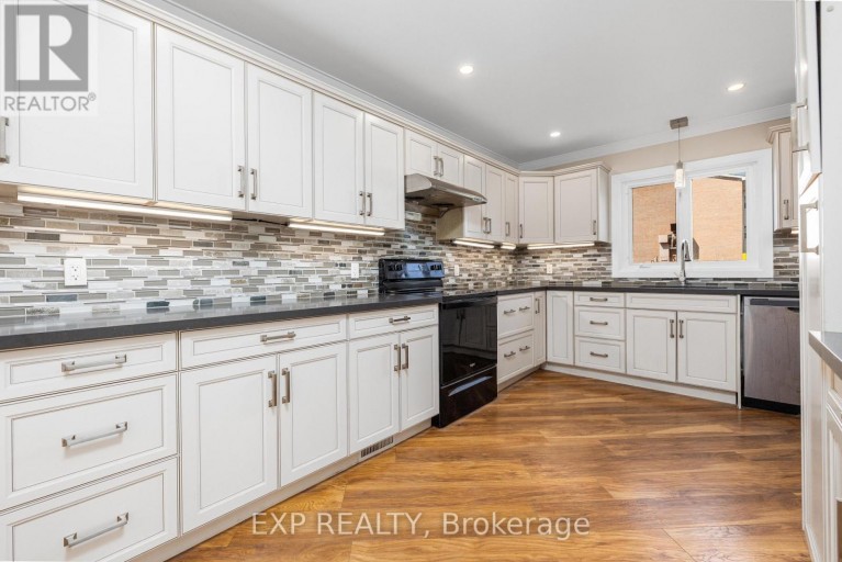41 HODGINS AVENUE, Georgina (Keswick South), Ontario, L4P3N1