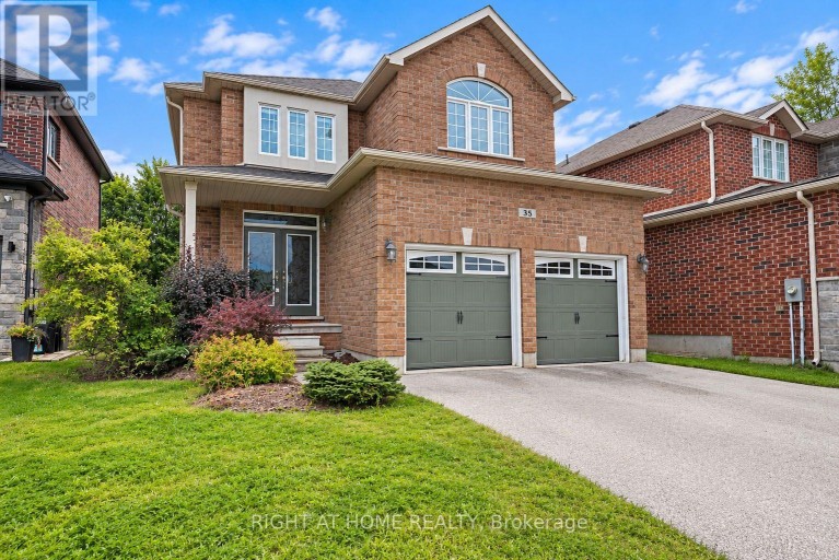 35 AUBURN COURT, Barrie (Ardagh), Ontario, L4N6G9
