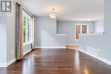35 AUBURN COURT Barrie (Ardagh) Ontario photo 10