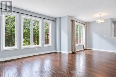 35 AUBURN COURT Barrie (Ardagh) Ontario photo 13