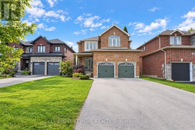 35 AUBURN COURT Barrie (Ardagh) Ontario photo 2