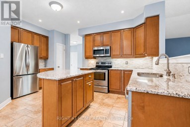 35 AUBURN COURT Barrie (Ardagh) Ontario photo 21