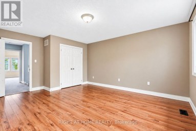 35 AUBURN COURT Barrie (Ardagh) Ontario photo 25