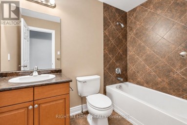 35 AUBURN COURT Barrie (Ardagh) Ontario photo 28