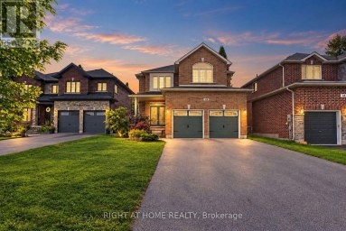 35 AUBURN COURT Barrie (Ardagh) Ontario photo 3