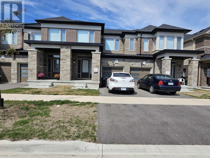 36 VALLEYBROOK ROAD, Barrie (Innis-Shore), Ontario, L9J0L5