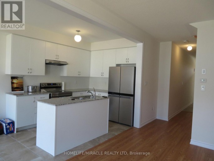 36 VALLEYBROOK ROAD, Barrie (Innis-Shore), Ontario, L9J0L5