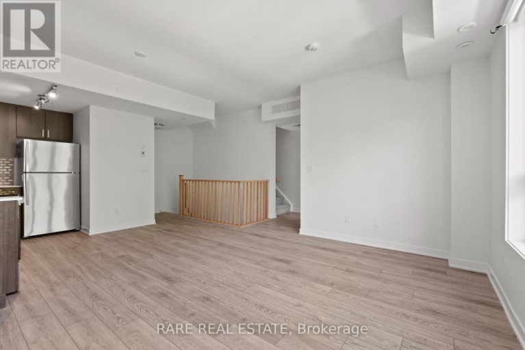 15 - 4045 HICKORY DRIVE, Mississauga (Rathwood), Ontario, L4W0G6
