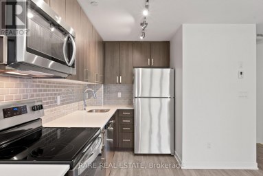 15 - 4045 HICKORY DRIVE Mississauga (Rathwood) Ontario photo 8