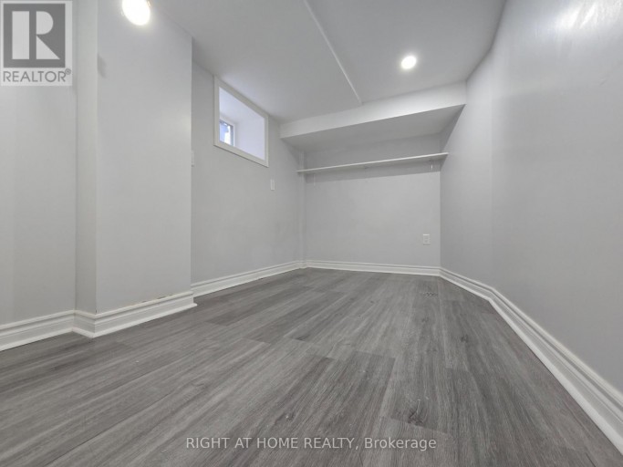 BSMT - 984 OSSINGTON AVENUE, Toronto (Dovercourt-Wallace Emerson-Junction), Ontario, M6G3V6