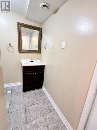 BSMT - 22 GAMSON CRESCENT, Brampton (Sandringham-Wellington), Ontario, L6R0V8