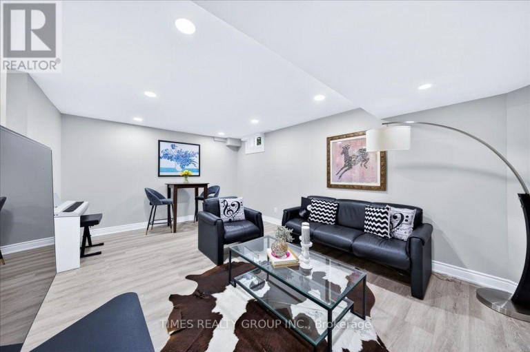 224 WESTWAY CRESCENT, Vaughan (Concord), Ontario, L4K5S9