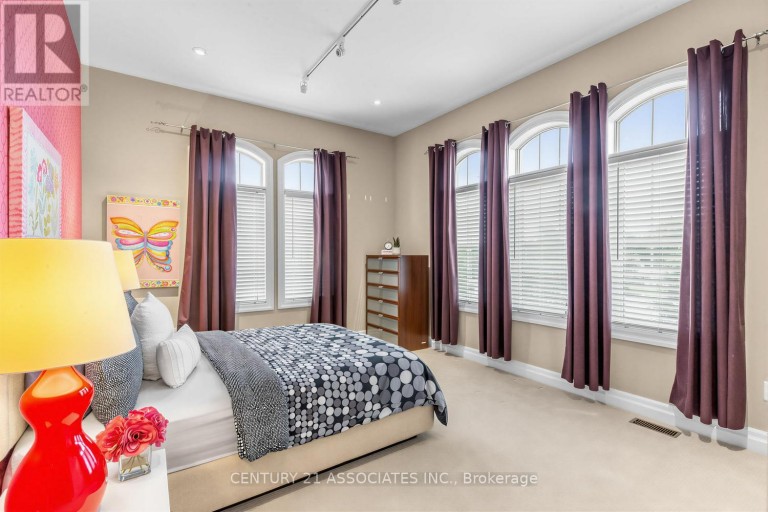 29 BLACK DIAMOND CRESCENT, Brampton (Credit Valley), Ontario, L6X1A2