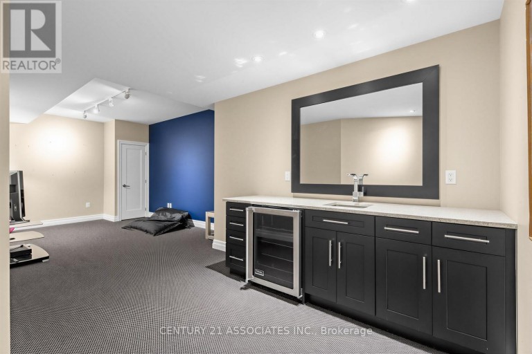 29 BLACK DIAMOND CRESCENT, Brampton (Credit Valley), Ontario, L6X1A2