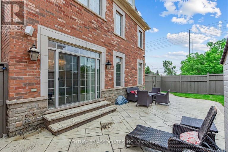 29 BLACK DIAMOND CRESCENT, Brampton (Credit Valley), Ontario, L6X1A2