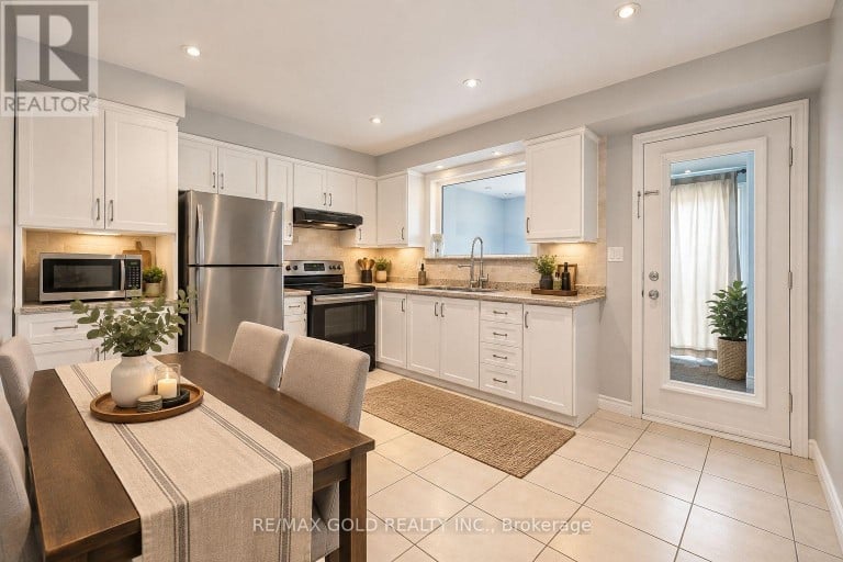 784 DOUGLAS STREET, Oshawa (Lakeview), Ontario, L1H5C9