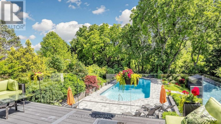 33 THORNY BRAE DRIVE, Markham (Royal Orchard), Ontario, L3T3G5