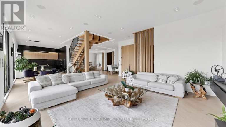 33 THORNY BRAE DRIVE, Markham (Royal Orchard), Ontario, L3T3G5