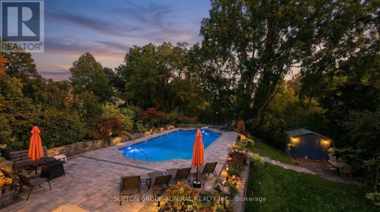 33 THORNY BRAE DRIVE, Markham (Royal Orchard), Ontario, L3T3G5