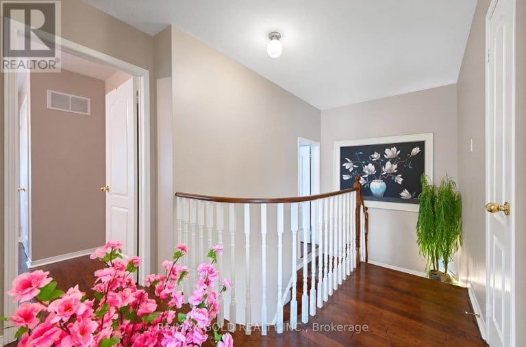 19 FLORENCE DRIVE, Brampton (Fletcher's Meadow), Ontario, L7A2M4