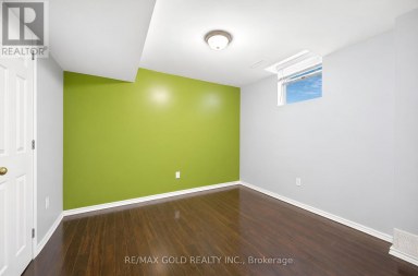 19 FLORENCE DRIVE Brampton (Fletcher's Meadow) Ontario photo 33