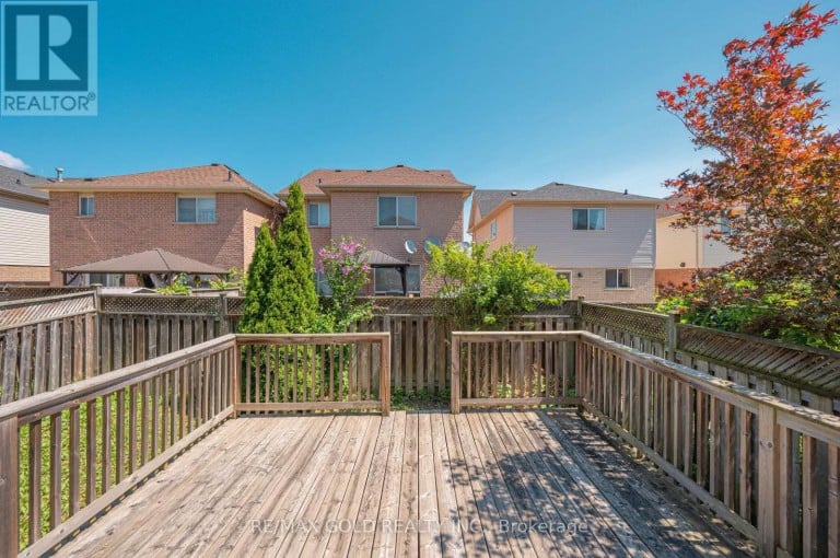 19 FLORENCE DRIVE, Brampton (Fletcher's Meadow), Ontario, L7A2M4