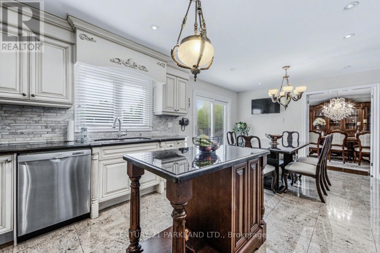 80 GLENAYR ROAD, Richmond Hill (Bayview Hill), Ontario, L4B2V5
