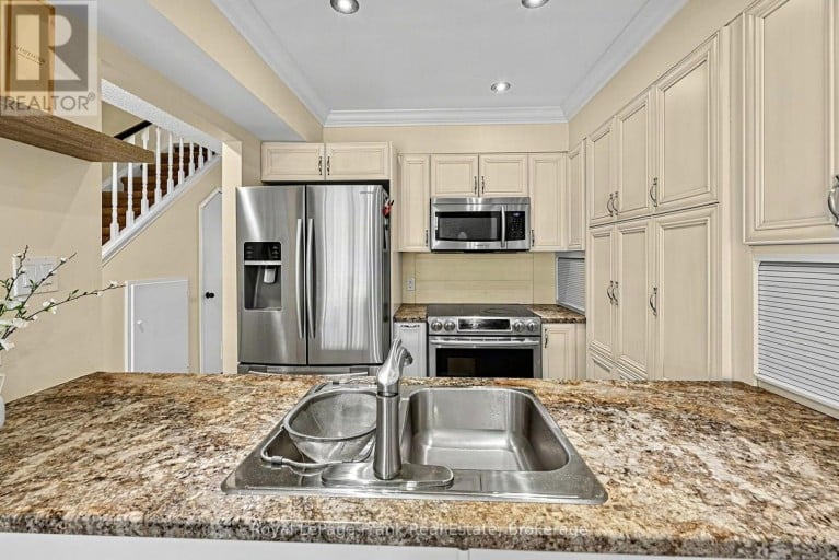 # 21 - 21 LAGUNA PARKWAY, Ramara (Brechin), Ontario, L0K1B0