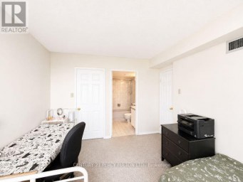 2006 - 285 ENFIELD PLACE Mississauga (City Centre) Ontario photo 13