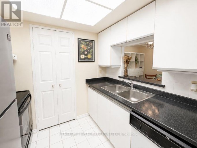 2006 - 285 ENFIELD PLACE, Mississauga (City Centre), Ontario, L5B3Y6