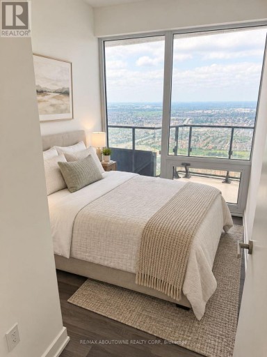 7402 - 448 BURNHAMTHORPE ROAD W, Mississauga (City Centre), Ontario, L5B0R4